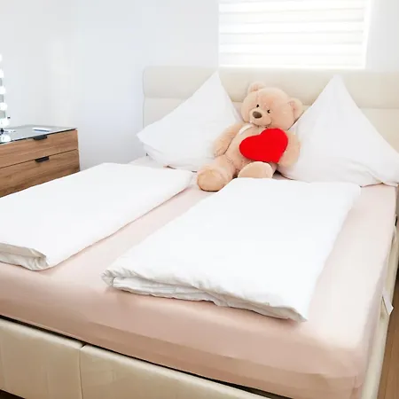 Bronsliving Lejlighed