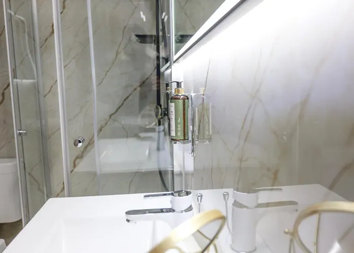 Bronsliving Lejlighed